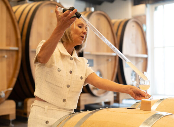 Séverine Frerson, chef de caves de Perrier-Jouët, dans son chai