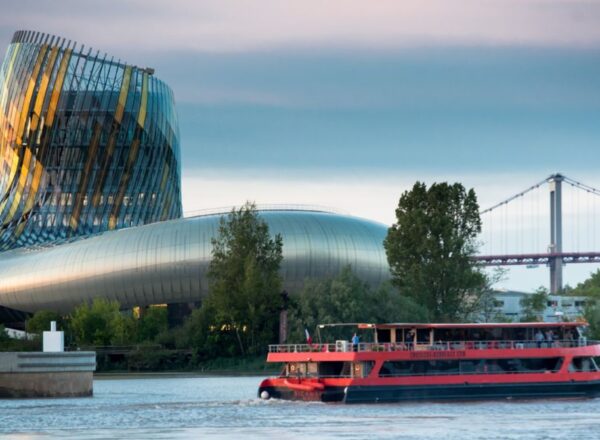 les bateaux bordelais et la cité du vin