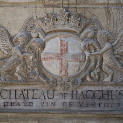 fronton château de bacchus