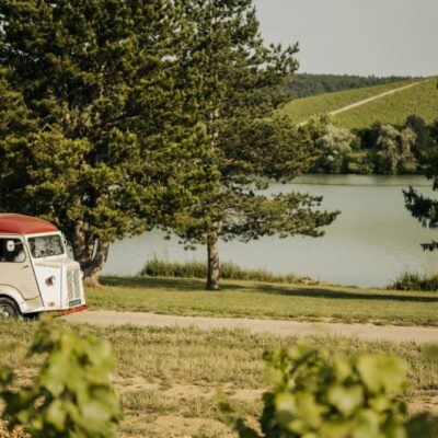 TUB citroen dans les vignes route beaujolais