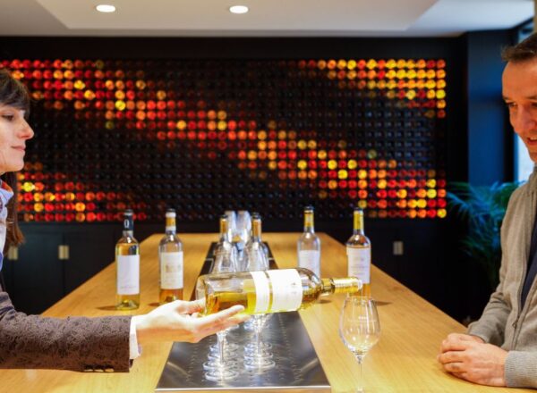 mur de bouteilles service du sauternes