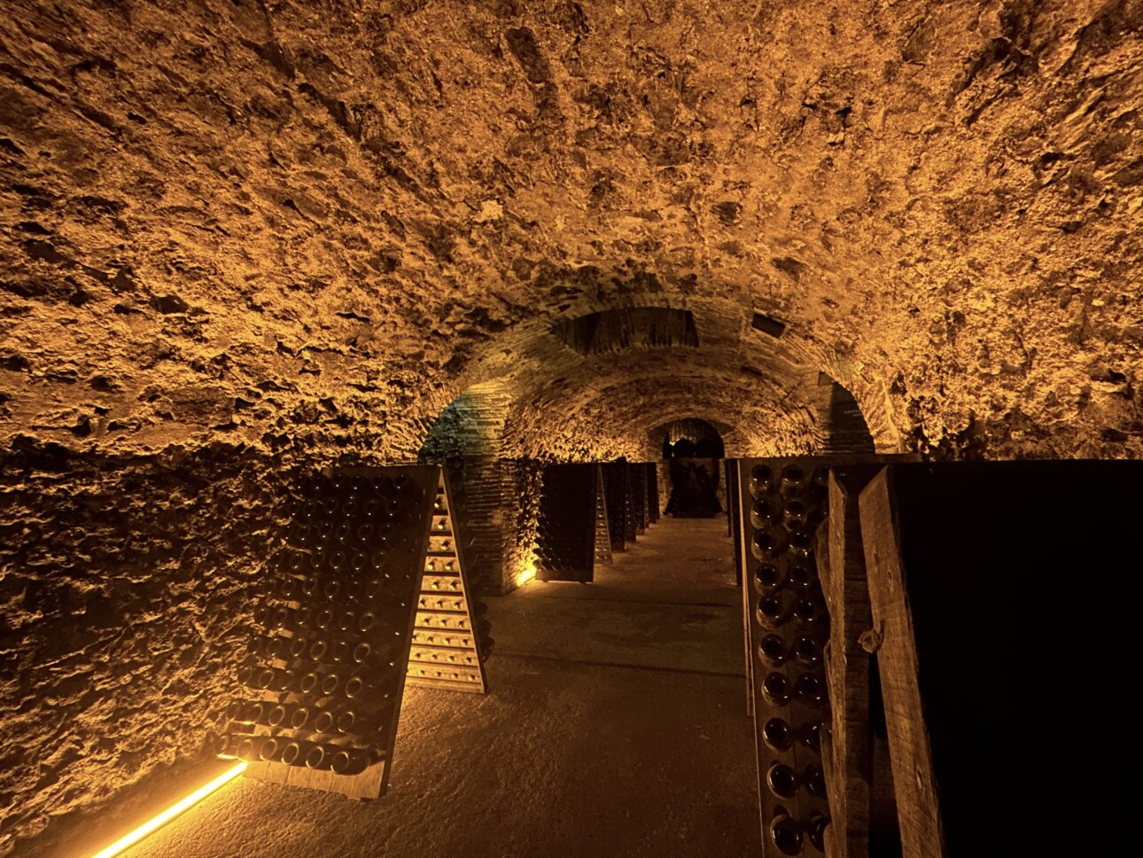 caves tables de remuage champagne