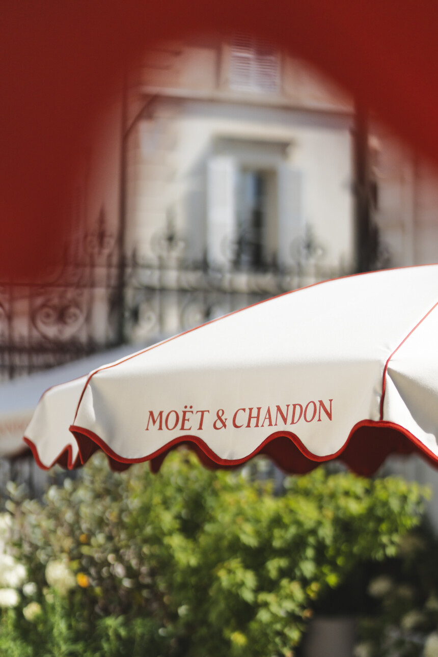 parasol moët & chandon