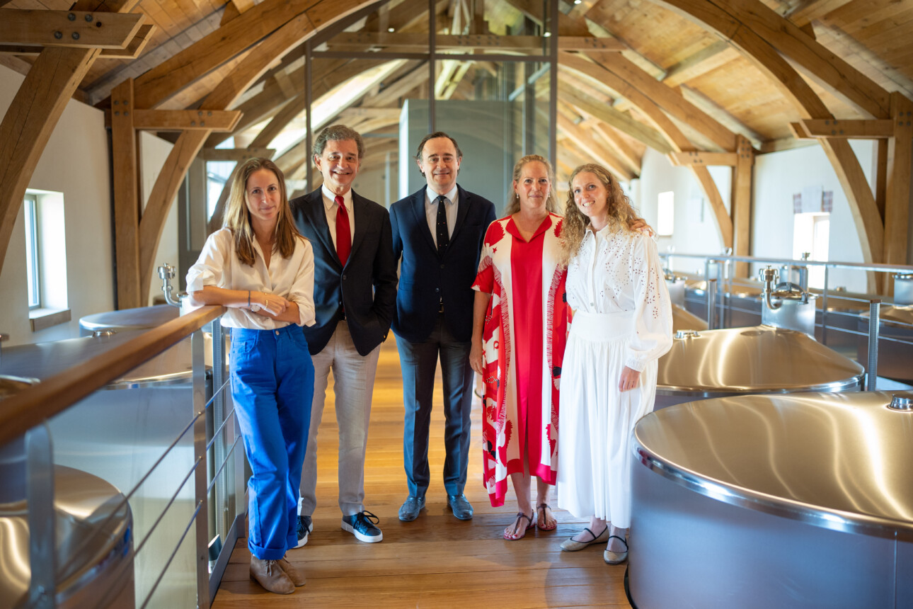 Les trois branches de la famille Rothschild réunies pour l'inauguration du nouveau chai de Vertus
