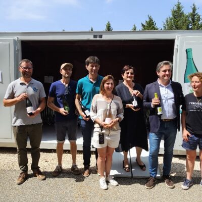 container collecte de bouteilles