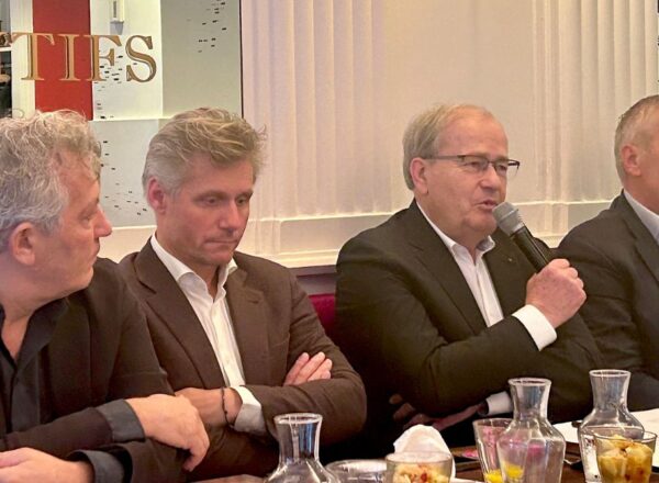 réunion publique maison des vins et spiritueux