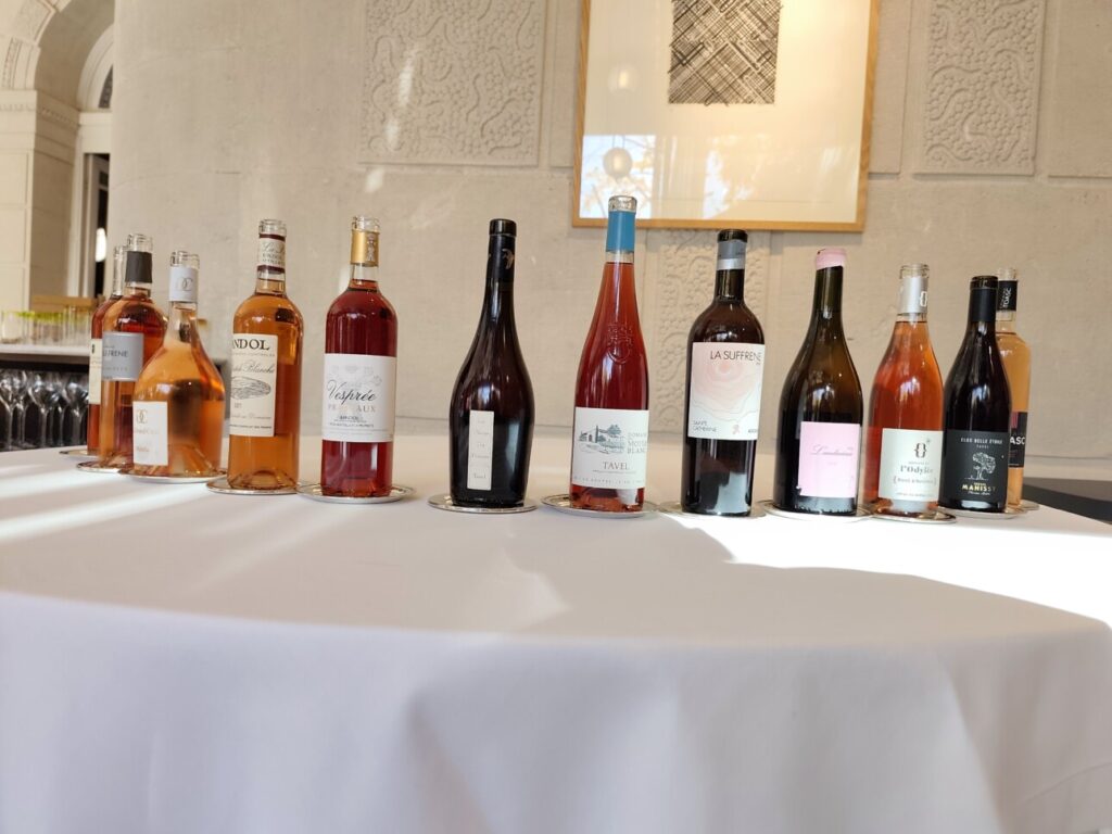 bouteilles de vins rosé
