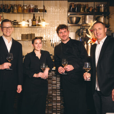 Raymond Thomsons, Philippine Jaillet, Charles Neyers, Olivier Fayard, réunis au restaurant Le Boréal pour la présentation du nouveau millésime 2025